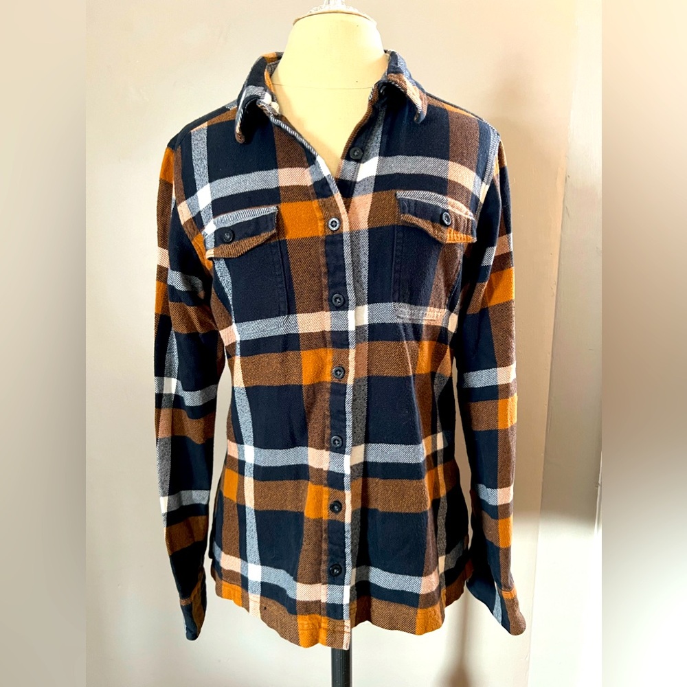 Women’s Patagonia Flannel shirt Size 8